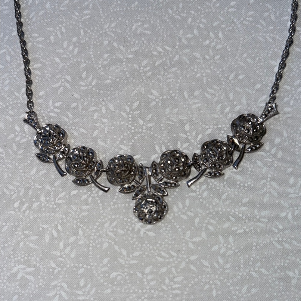 Silver Ornate Necklace with Rose inspired Intricate Metalwork - Picture 2 of 2